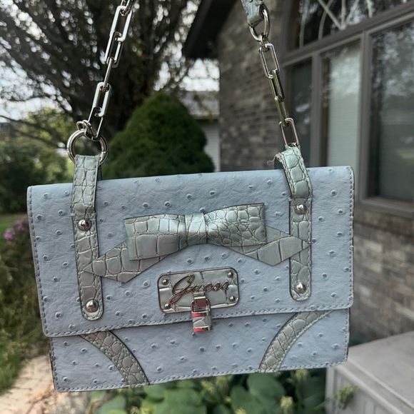 Elegant Gray Guess Women's Bag - Picture 1 of 3